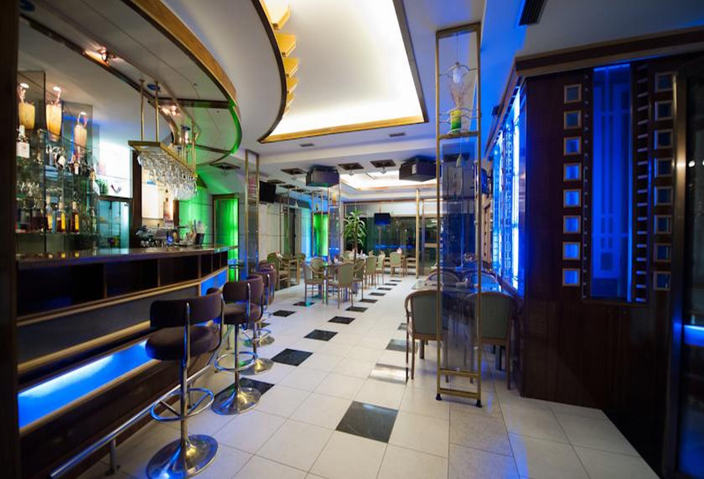 Jolly Alon Hotel Chisinau Ngoại thất bức ảnh