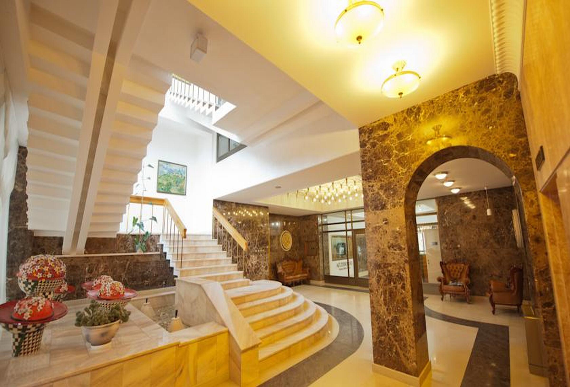 Jolly Alon Hotel Chisinau Ngoại thất bức ảnh