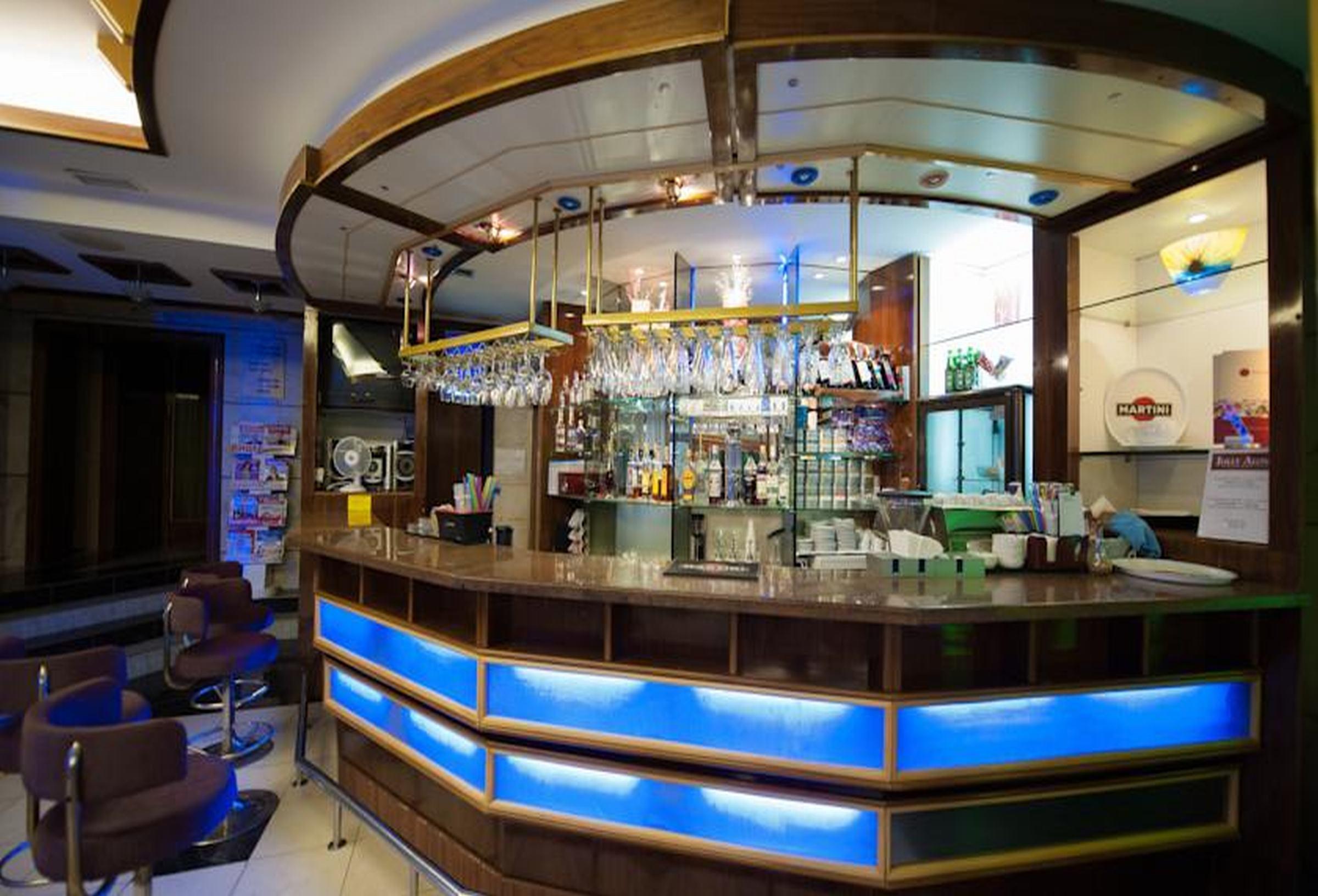 Jolly Alon Hotel Chisinau Ngoại thất bức ảnh